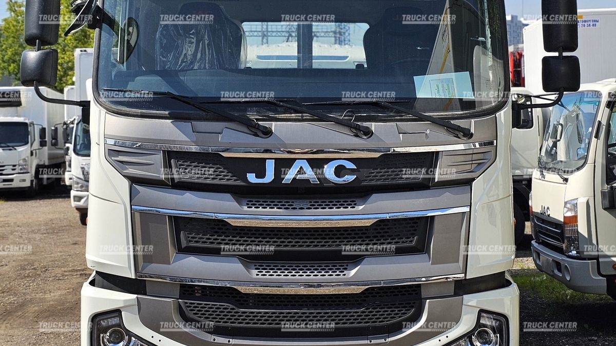 Бортовая платформа на шасси JAC N200 4×2