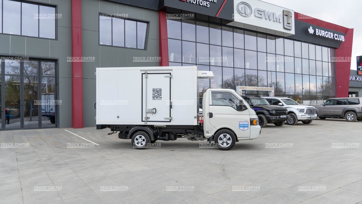 Изотермический фургон (рефрижератор) на базе  JAC N35 4x2