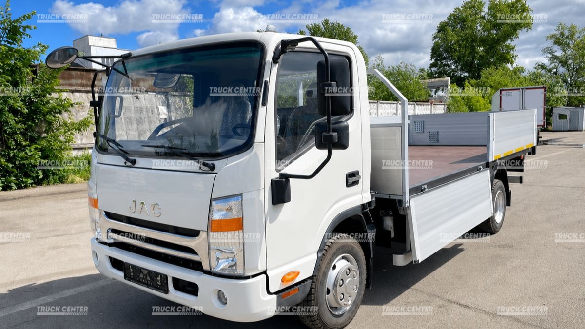 JAC N90 бортовой фургон