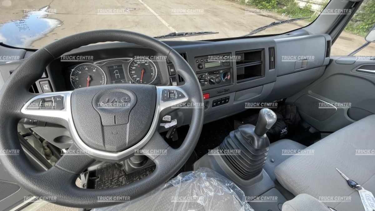 JAC N90 бортовой фургон