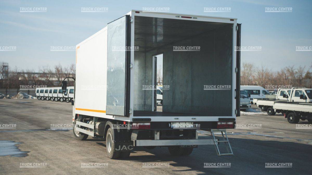 Изотермический фургон (рефрижератор) на базе JAC N90