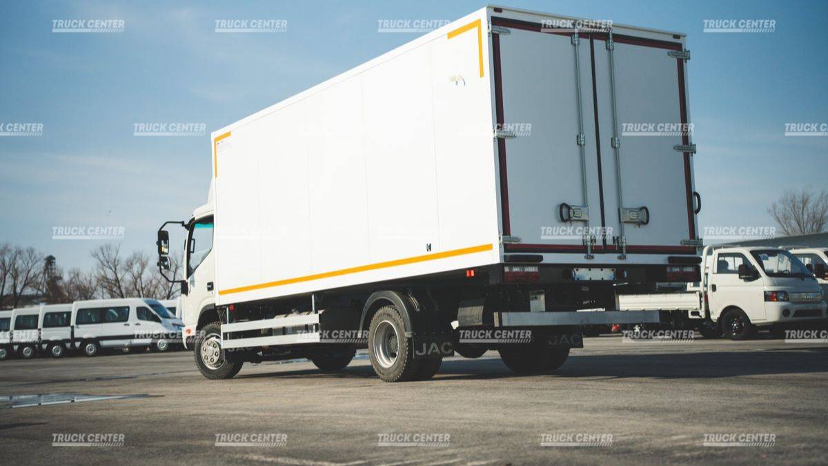 Изотермический фургон (рефрижератор) на базе JAC N90