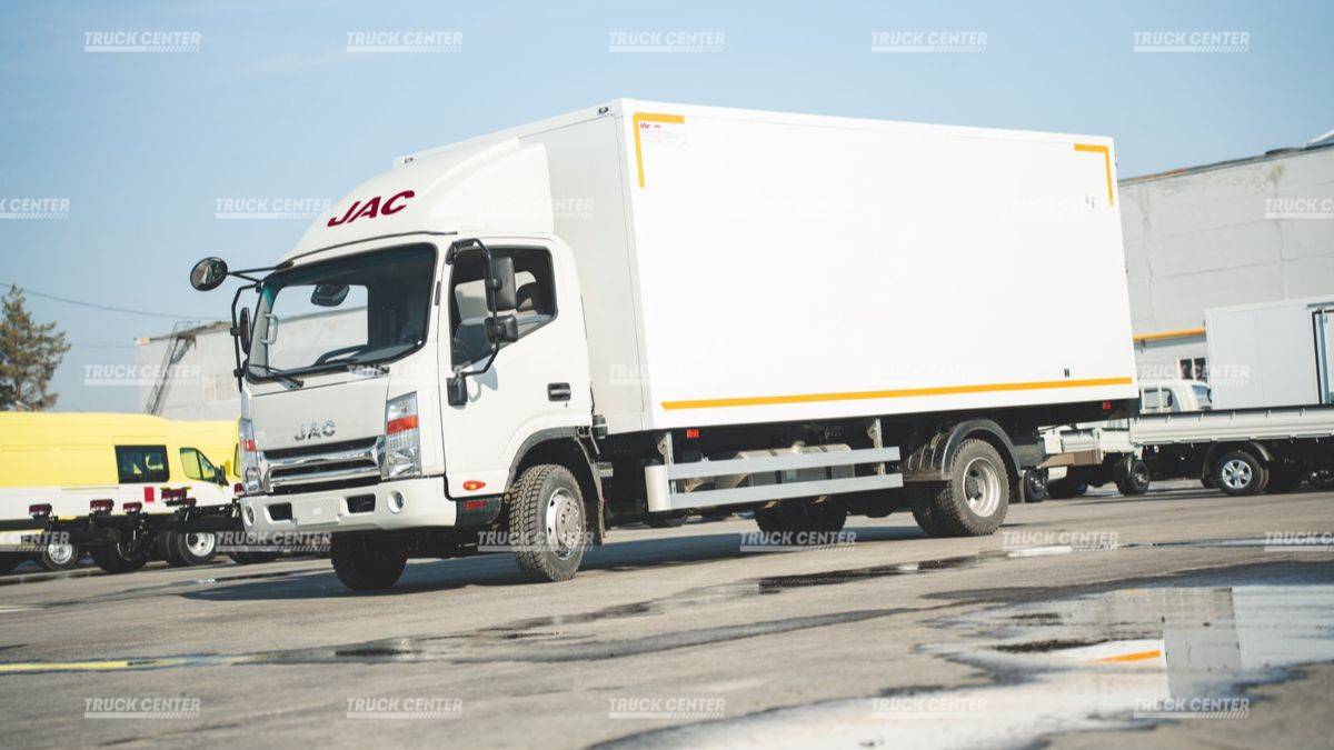 Изотермический фургон (рефрижератор) на базе JAC N90