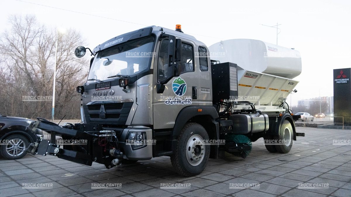 Комбинированная дорожная машина (КДМ) HOWO T5G 4x2