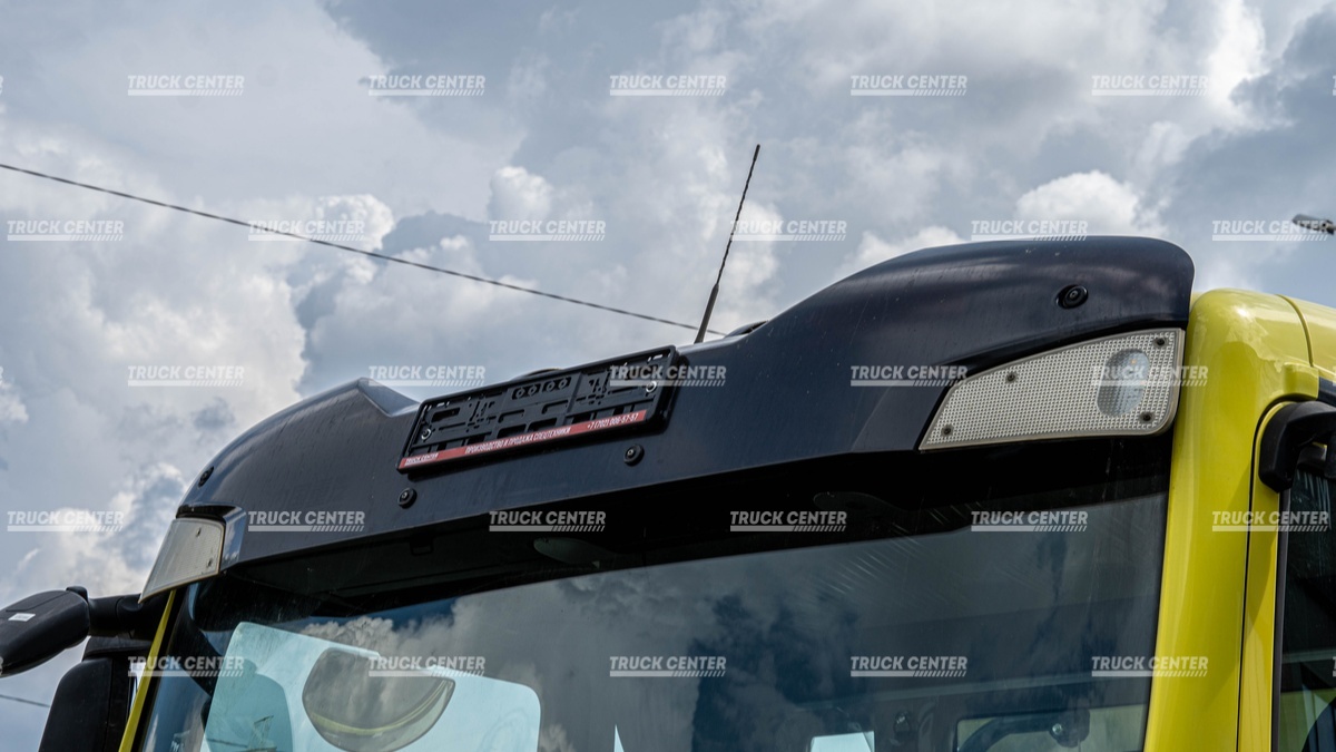 Комбинированная дорожная машина КО-829Д1 на шасси SITRAK C5H