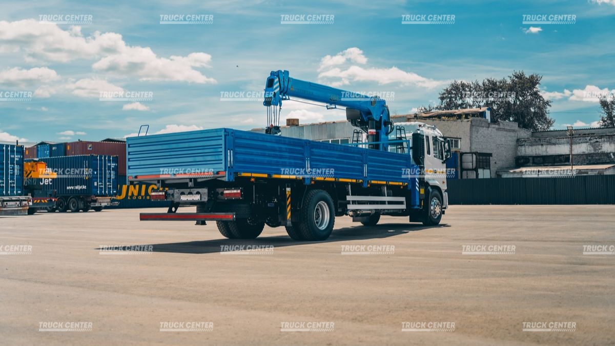 Кран-манипулятор Hubei SQ8S4 – 8 т. на бортовом автомобиле JAC N200