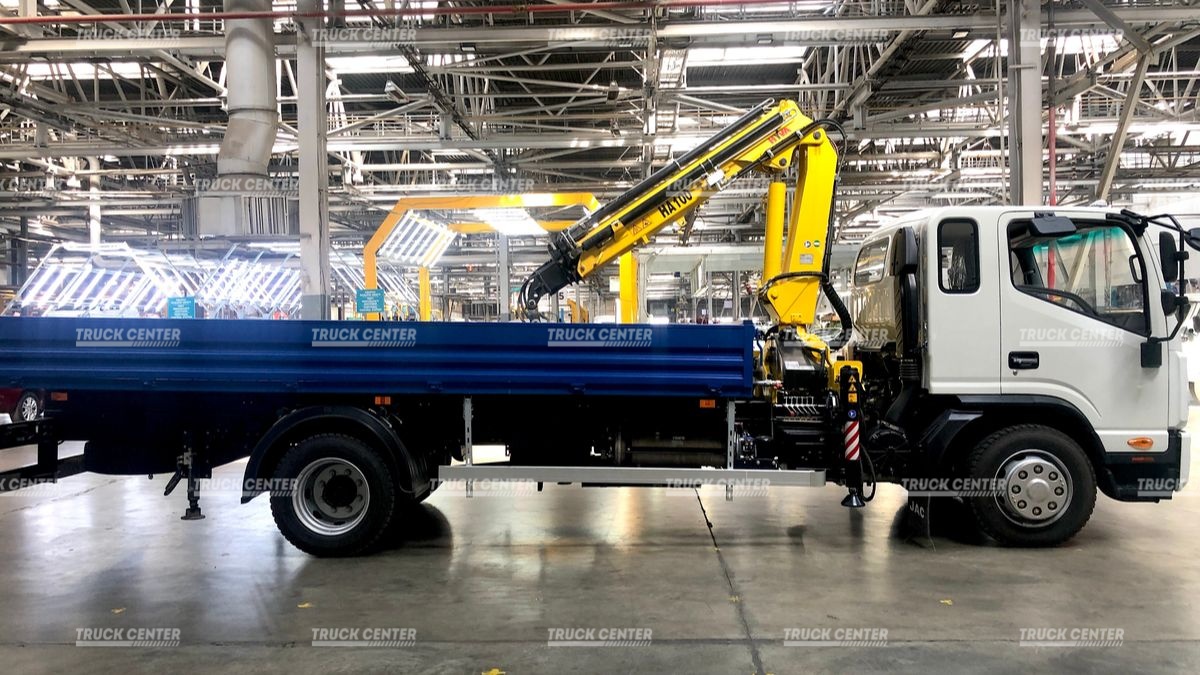 Кран-манипулятор на бортовом автомобиле JAC N120
