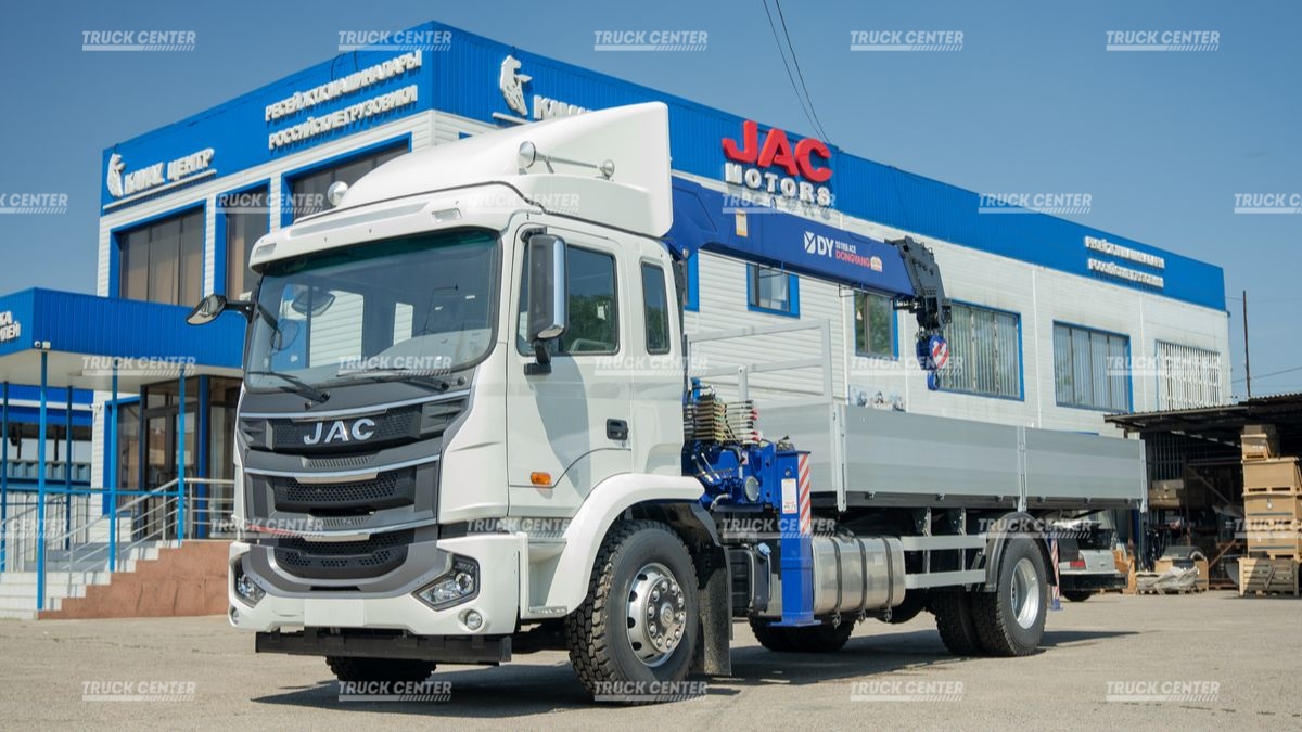 Кран-манипулятор на бортовом автомобиле JAC N200