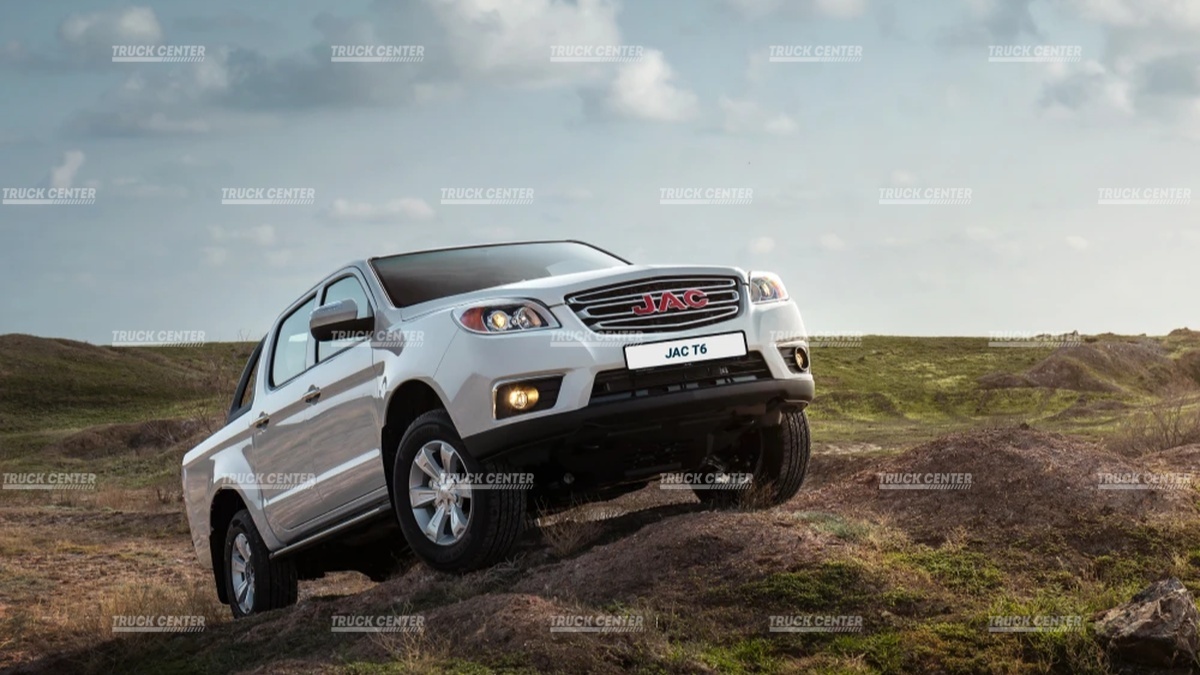 Легковой автомобиль  JAC T6