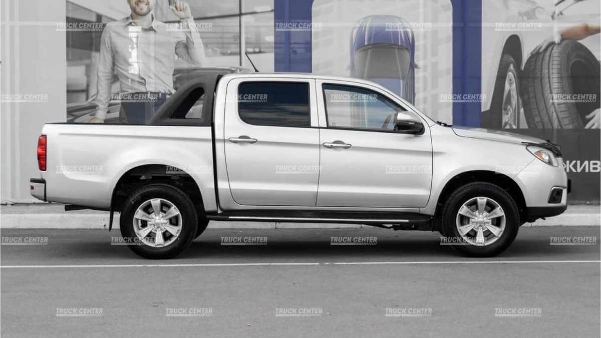 Легковой автомобиль  JAC T6