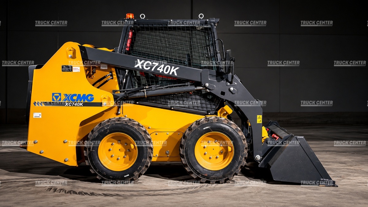 Мини погрузчик XCMG XC740K