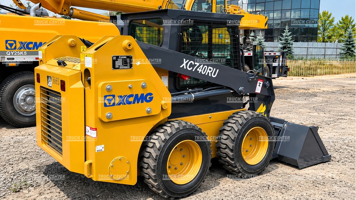 Мини погрузчик XCMG XC740K