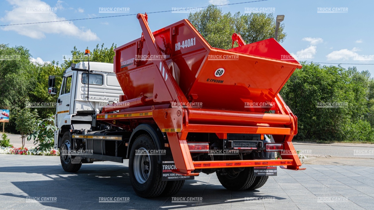 Мусоровоз контейнерный КО 440А1 на шасси КАМАЗ-43253