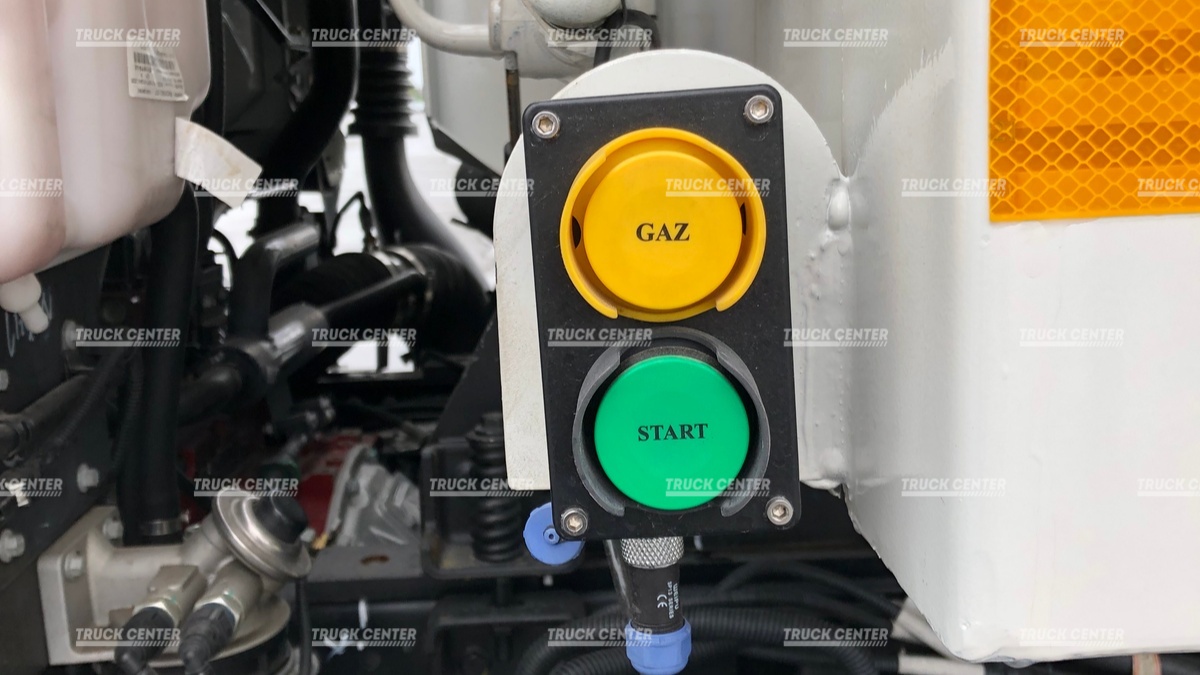 Мусоровоз на шасси JAC N120 объем кузова 8 м³