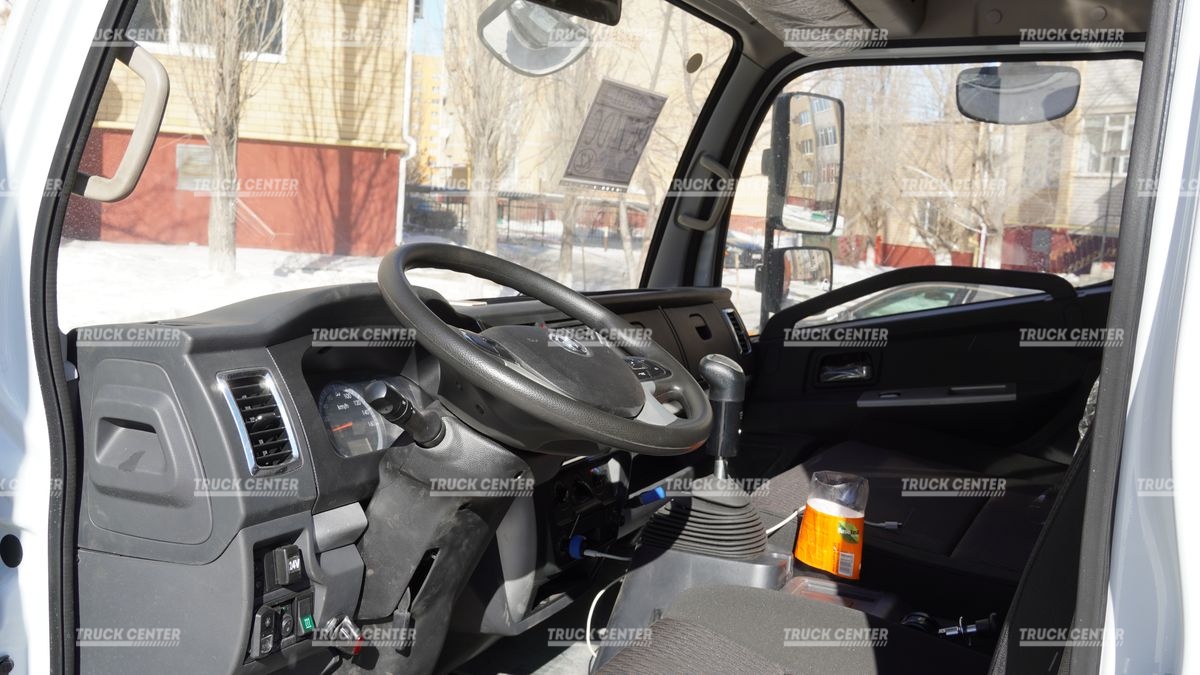 Мусоровоз с задней загрузкой KBR-P8К9 на шасси DONGFENG C120S объем кузова 8,7 м³