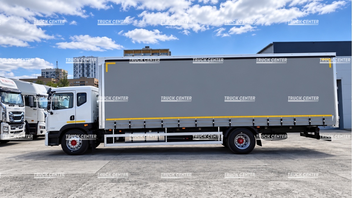 Промтоварный фургон DONGFENG С180LA