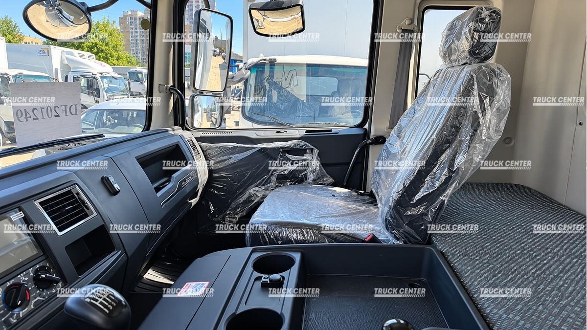 Промтоварный фургон DONGFENG С180LA
