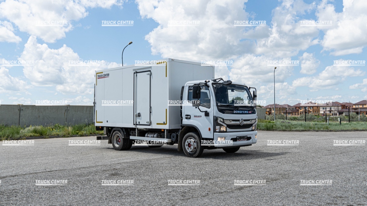 Промтоварный фургон DongFeng С80N