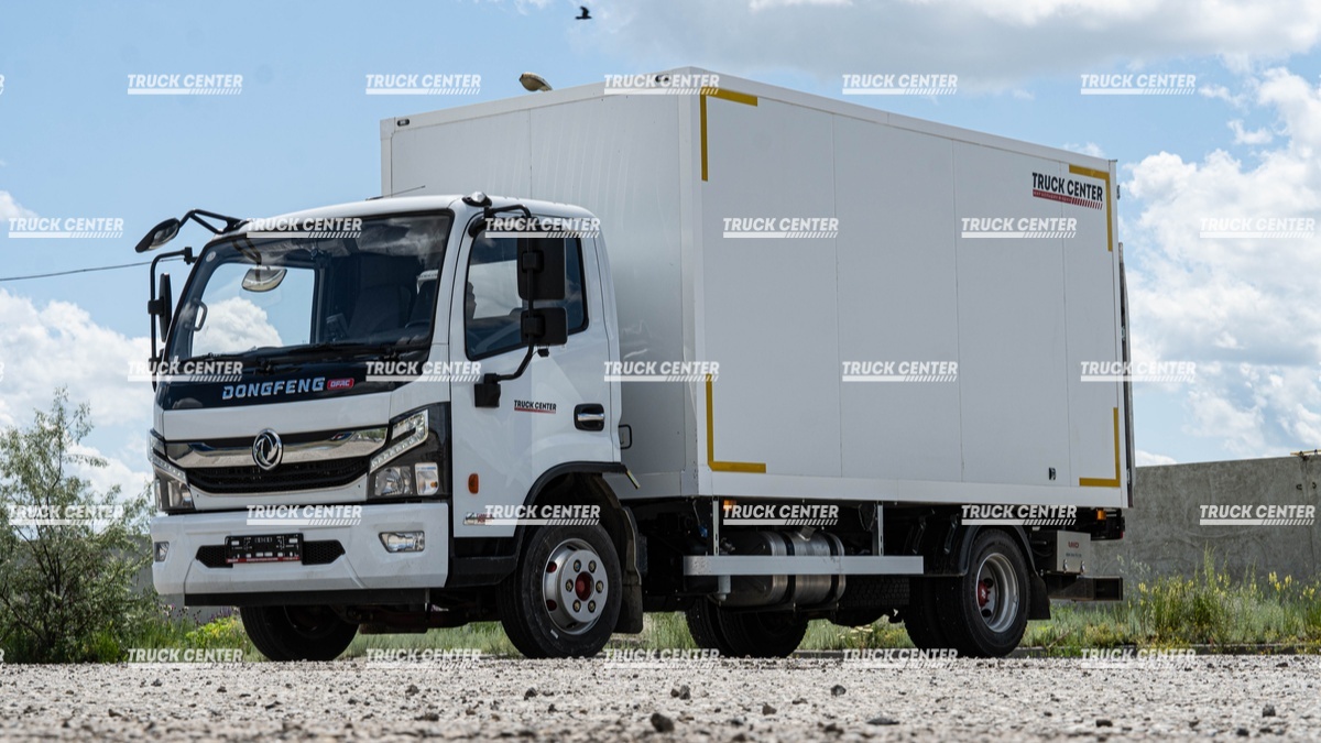 Промтоварный фургон DongFeng С80L