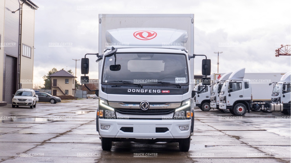 Промтоварный фургон DongFeng С80S