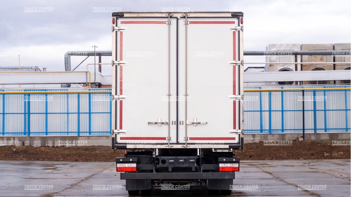 Промтоварный фургон DongFeng С80S