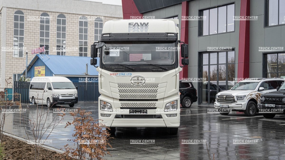 Седельный тягач FAW JH6 (6×4)