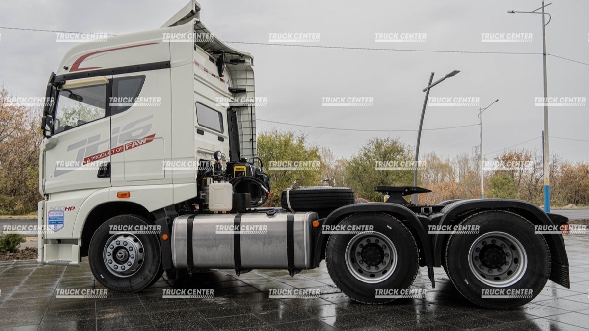 Седельный тягач FAW JH6 (6×4)