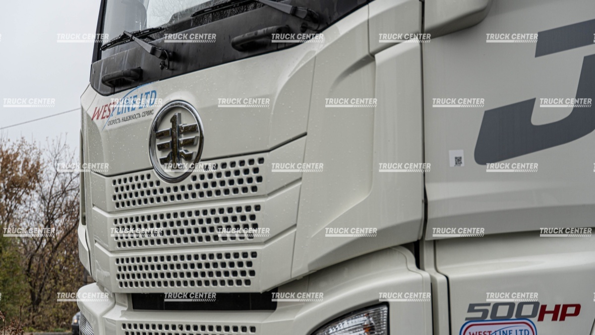 Седельный тягач FAW JH6 (6×4)