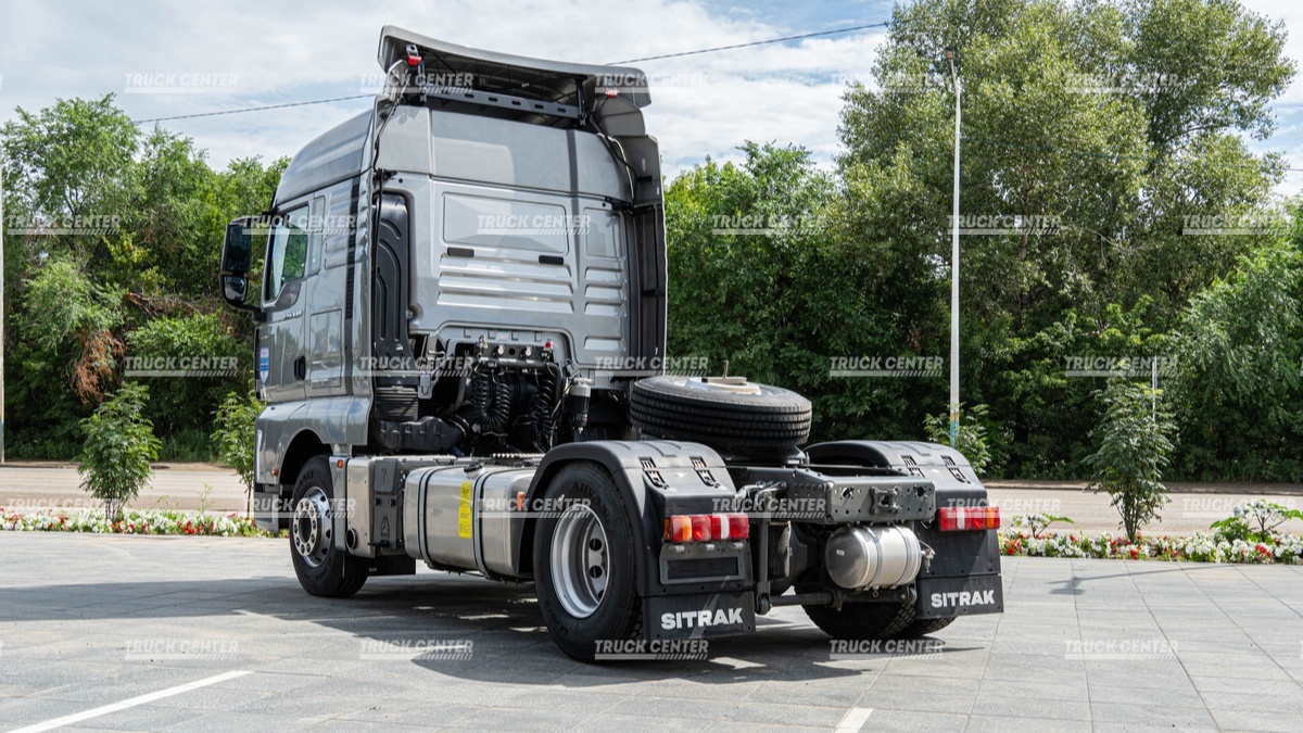 Седельный тягач SITRAK C7H 4×2