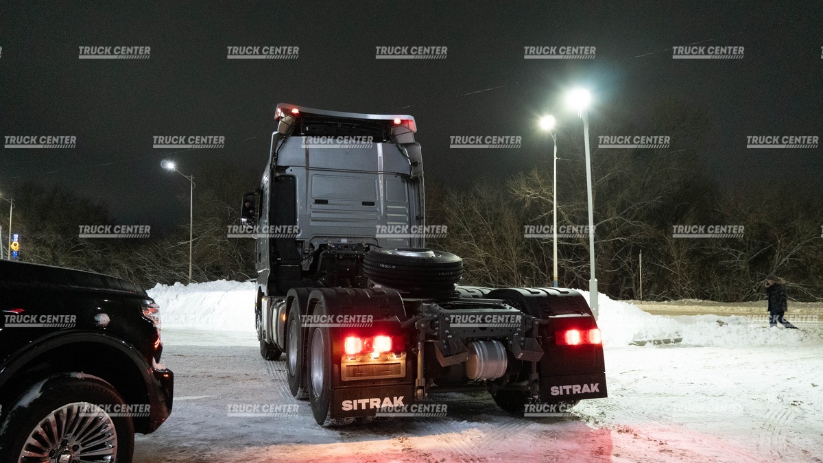 Седельный тягач SITRAK C7H 6×4