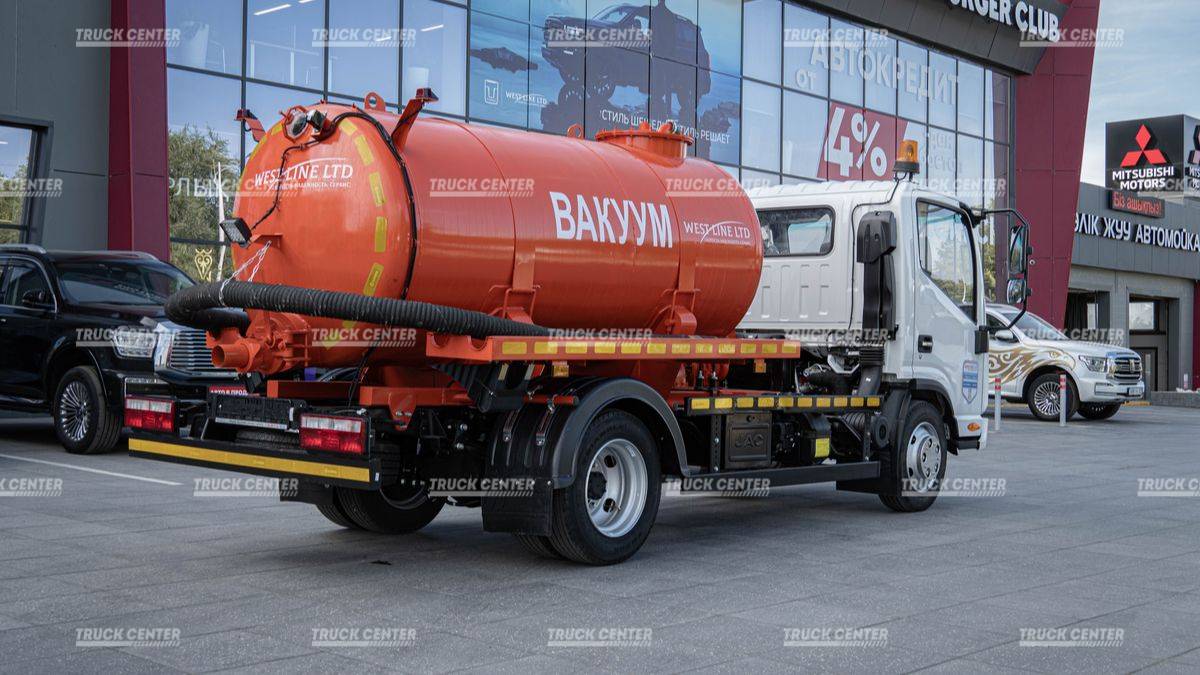 Вакуумная машина  (ассенизатор) вместимость цистерны 3 м3 на шасси JAC N56