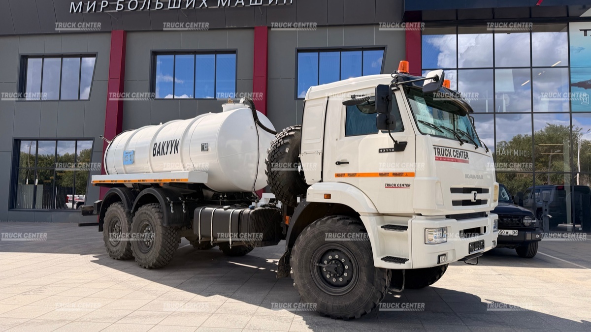 Вакуумный автомобиль на базе КАМАЗ 43118 (ассенизатор) вместимость цистерны 10м³ 
