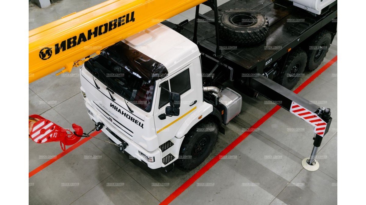 Автокран Ивановец КС-45717К-3М (стрела 24 м) грузоподъемностью 25 тонн