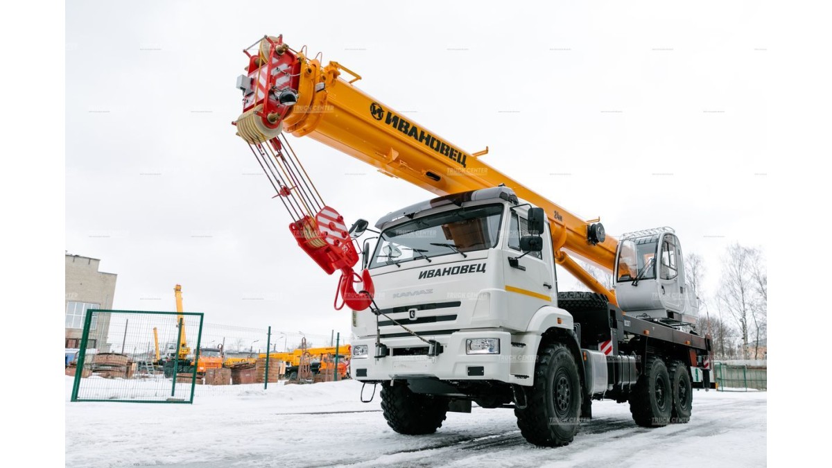 Автокран Ивановец КС-45717К-3М (стрела 24 м) грузоподъемностью 25 тонн