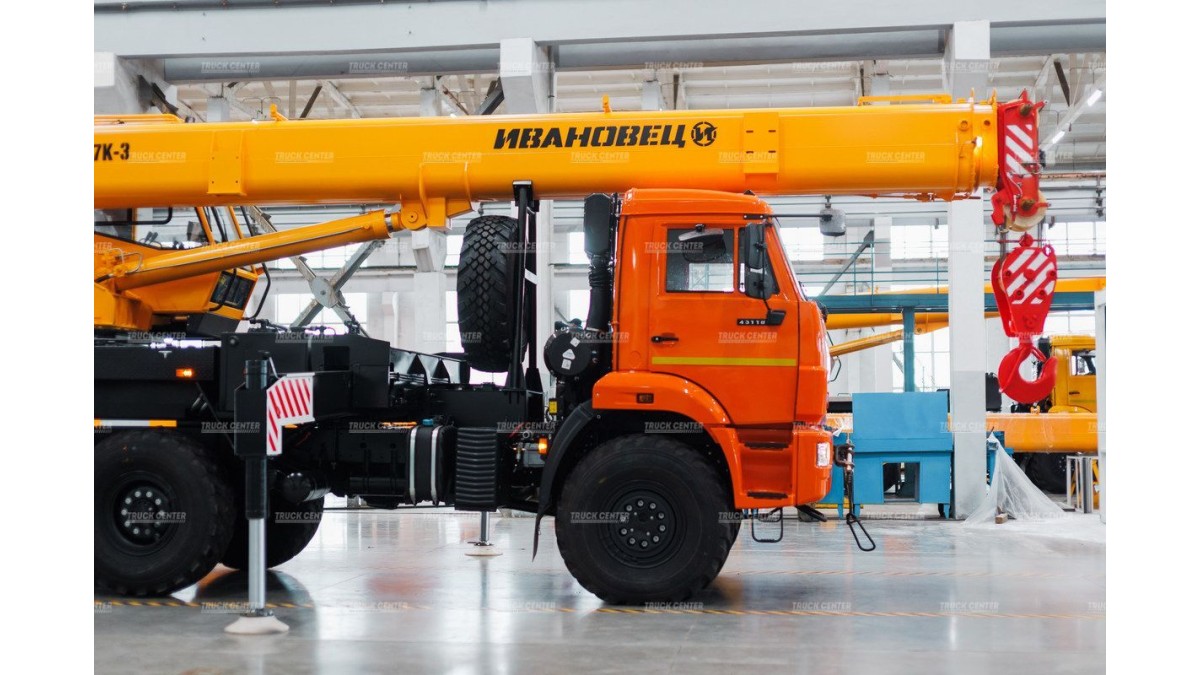 Автокран Ивановец КС-45717К-3В (стрела 21 м) грузоподъемностью 25 тонн