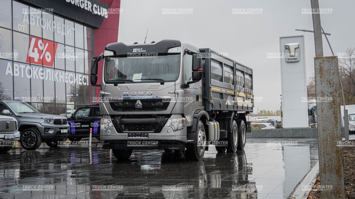 Зерновоз на шасси HOWO T5G 6×4